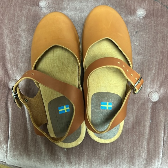 Mia Swedish/Sweden Clogs - Picture 4 of 5